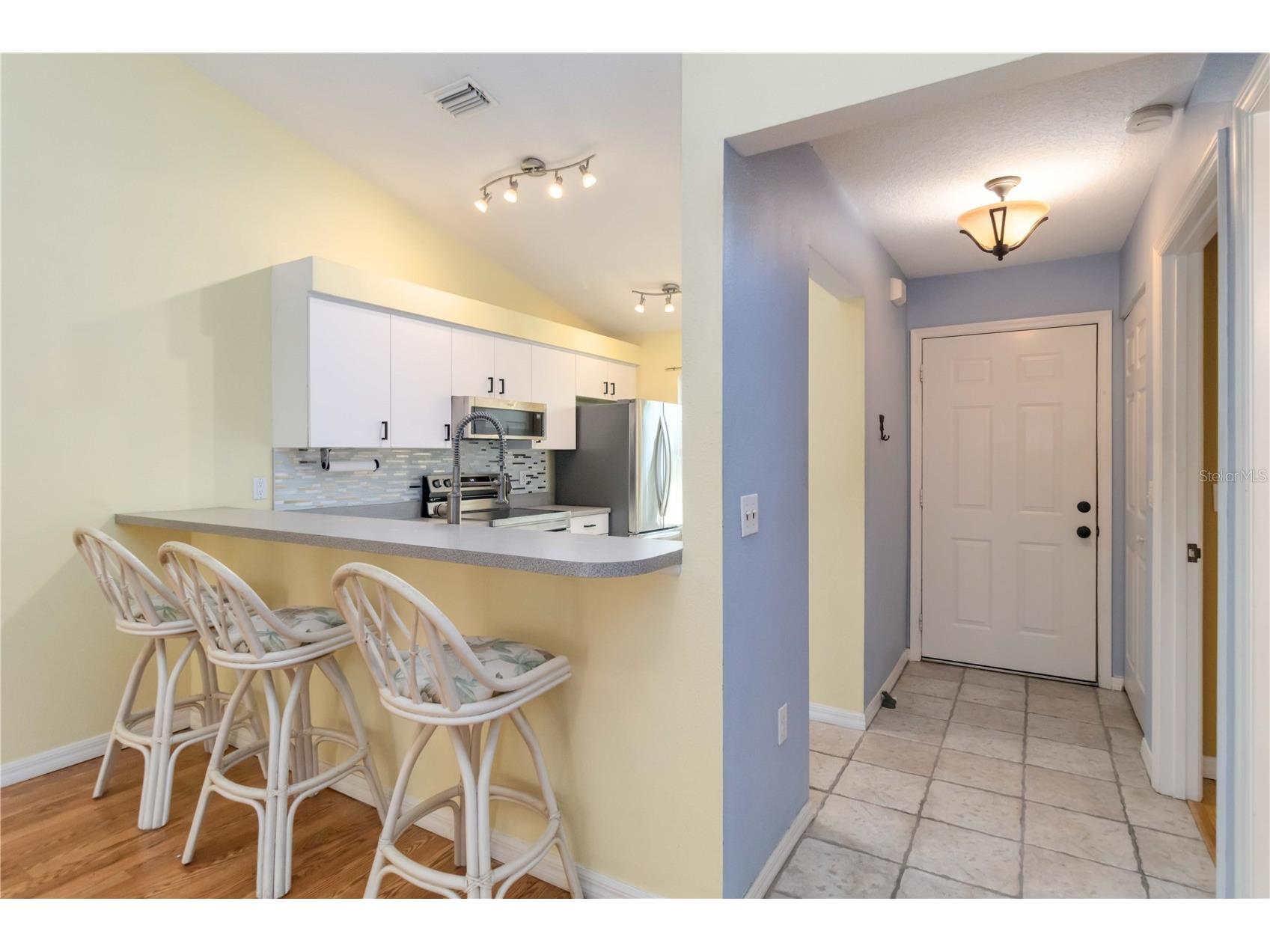 642 N Jefferson Avenue #13 Sarasota FL 34237 A4651611 image3