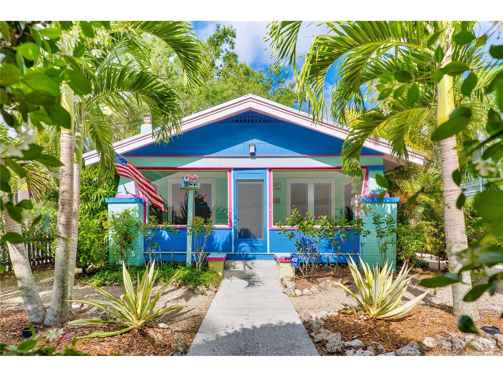 642 Ohio Place Sarasota FL 34236 A4693770 image2