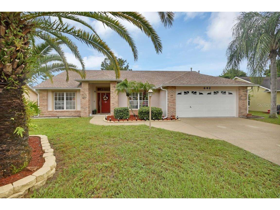642 Pleasant Run Drive Deland FL 32724 V4944680 image1