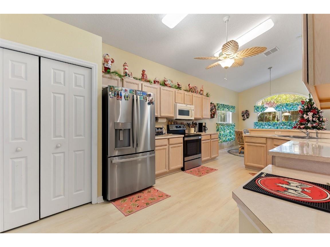 642 Vista Oaks Way Davenport FL 33837 S5139597 image4