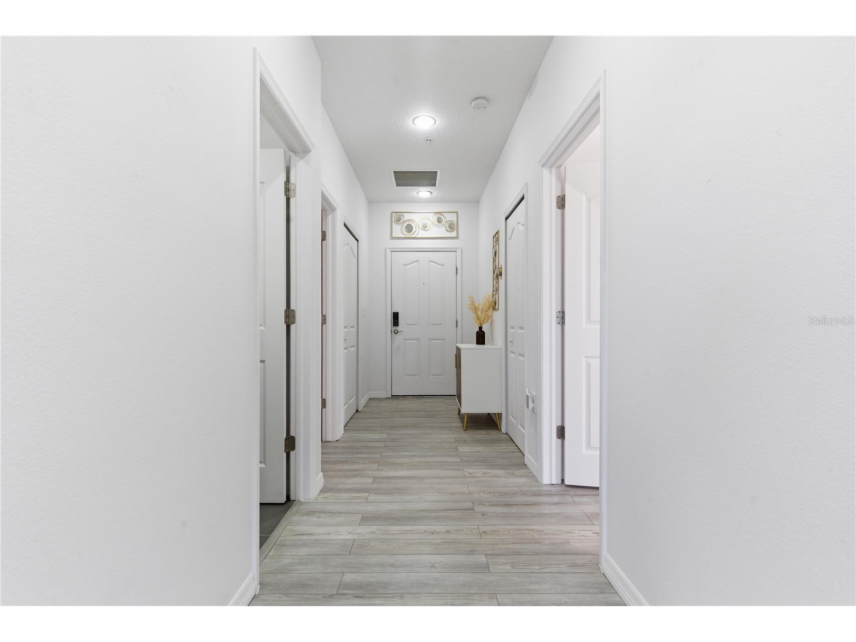 642 Wells Court #402 Clearwater FL 33756 TB8482877 image3