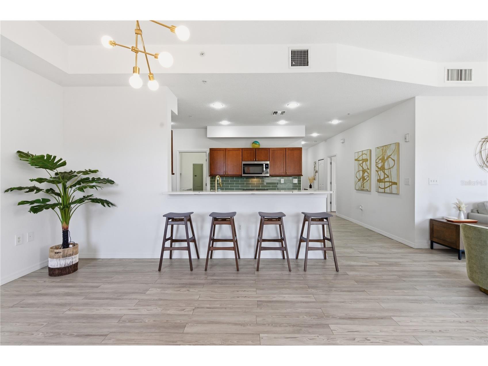 642 Wells Court #402 Clearwater FL 33756 TB8482877 image5