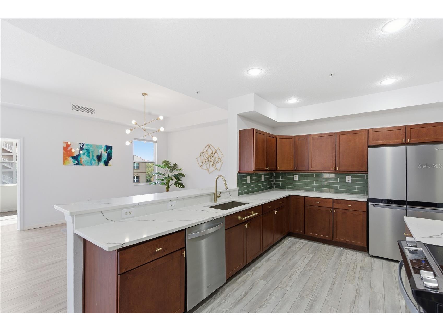 642 Wells Court #402 Clearwater FL 33756 TB8482877 image8