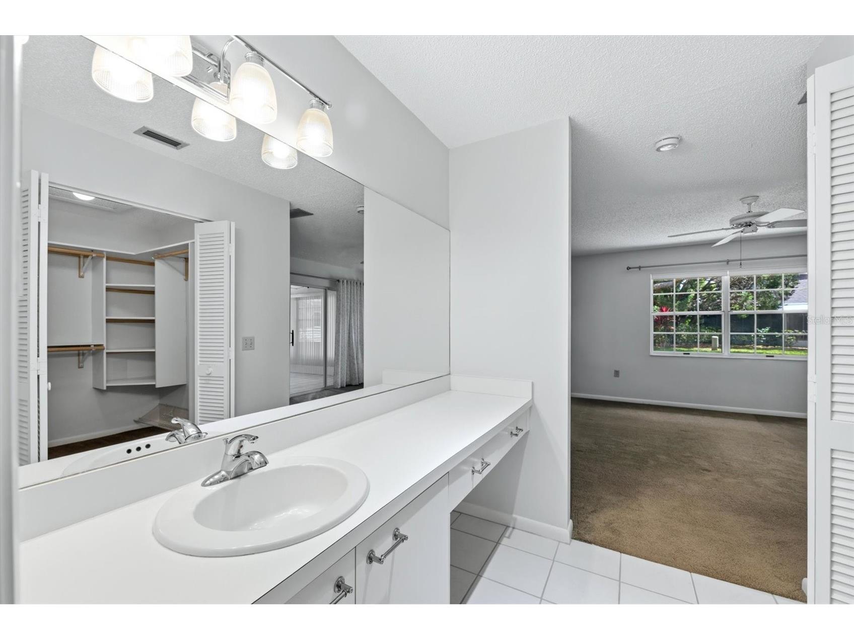 6420 Carrington Circle #35 Sarasota FL 34238 A4694080 image21