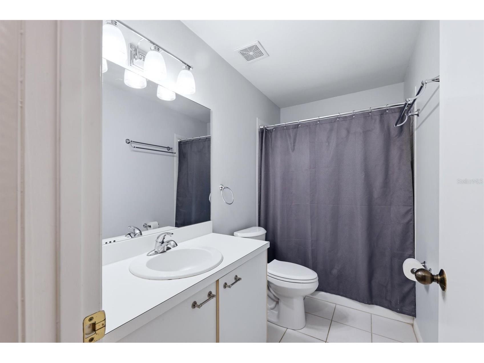 6420 Carrington Circle #35 Sarasota FL 34238 A4694080 image24