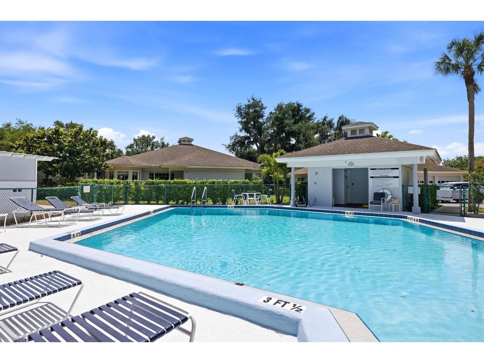 6420 Carrington Circle #35 Sarasota FL 34238 A4694080 image31