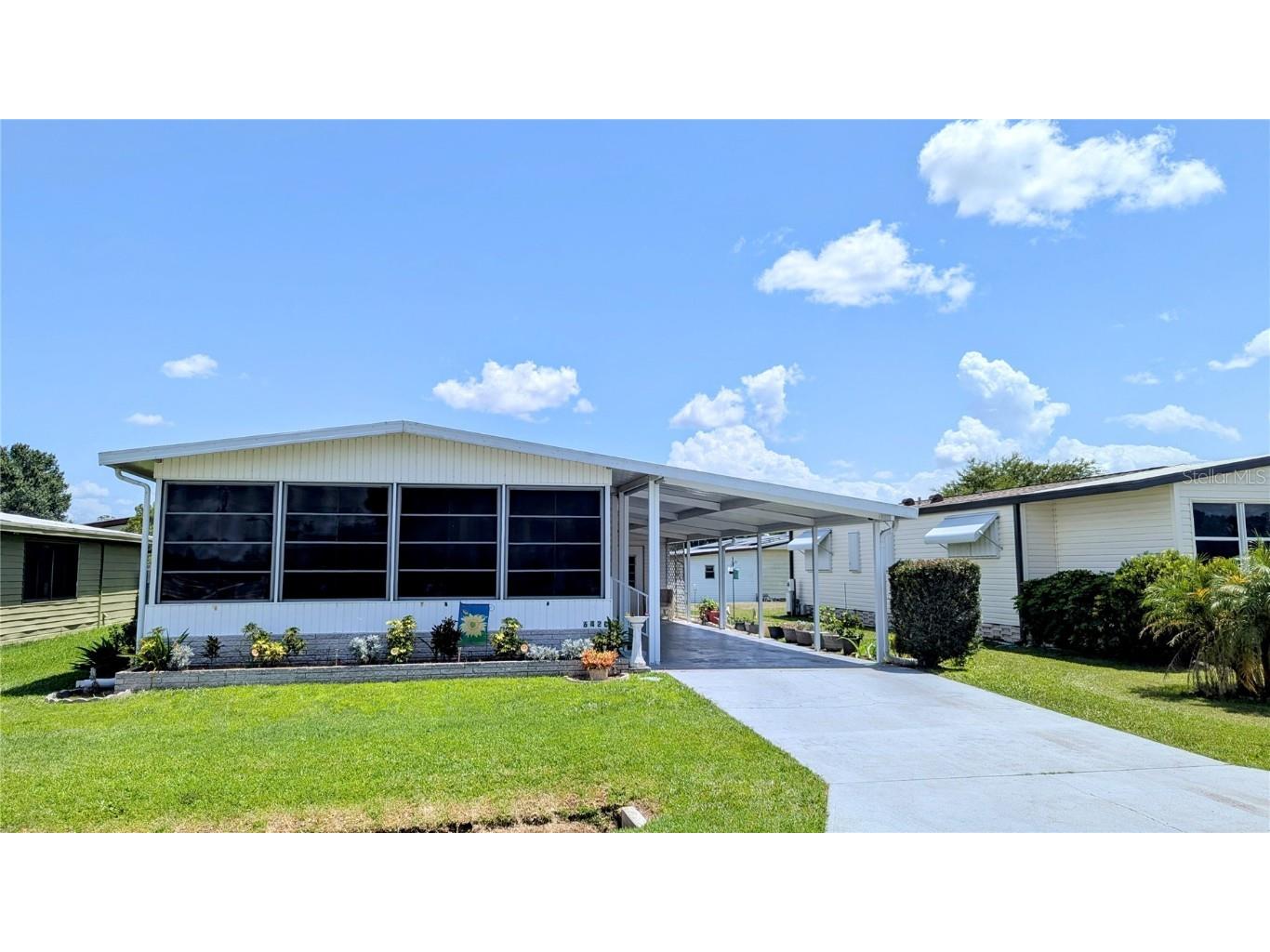 6420 Jacaranda Avenue NE Winter Haven FL 33881 P4935412 image1