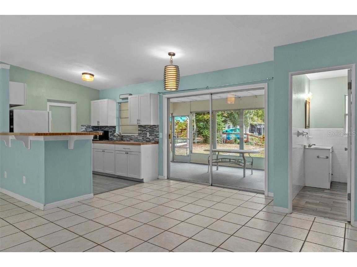 6421 Finance Avenue Weeki Wachee FL 34607 - Bay Lake W7880241 image14