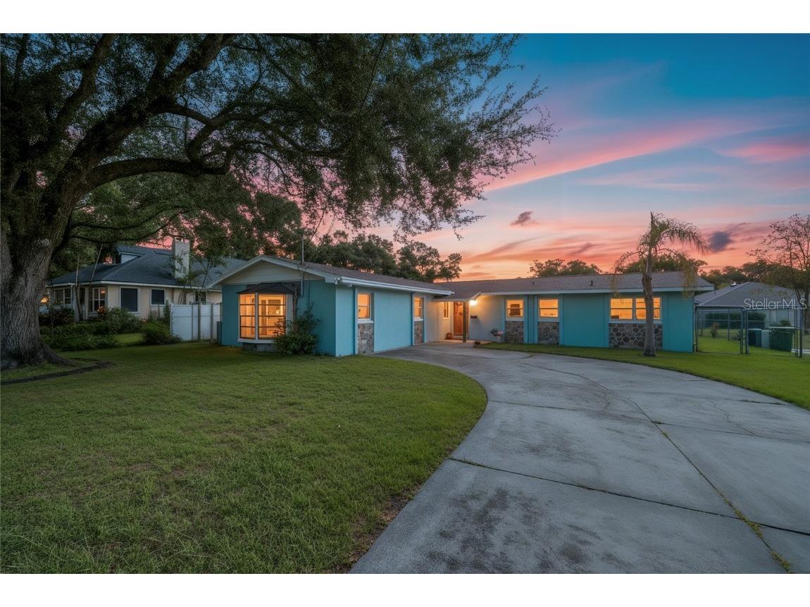 6421 Stockbridge Avenue Belle Isle FL 32809 - CONWAY CHAIN OF LAKES O6351479 image1