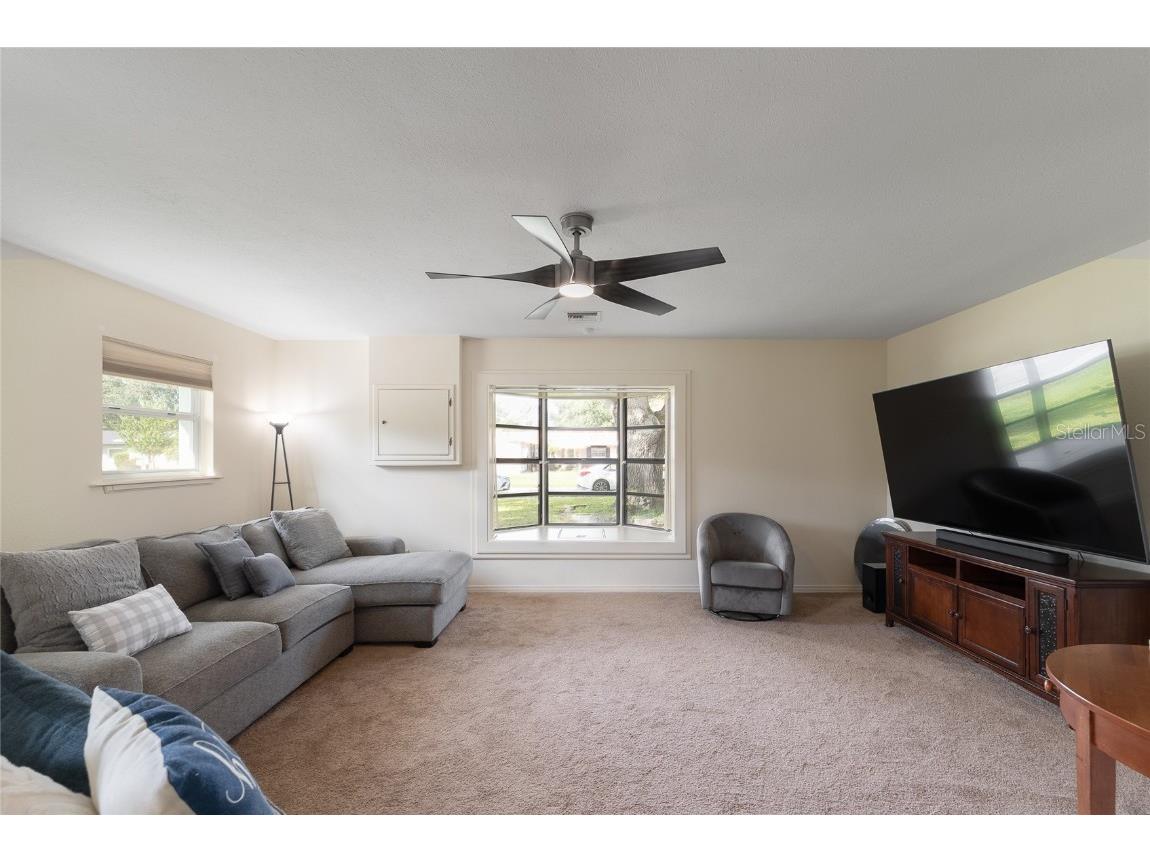 6421 Stockbridge Avenue Belle Isle FL 32809 - CONWAY CHAIN OF LAKES O6351479 image6