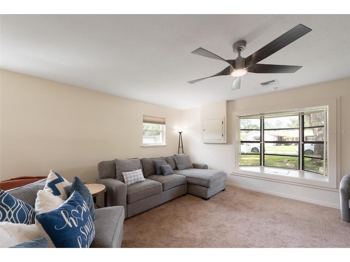 6421 Stockbridge Avenue Belle Isle FL 32809 - CONWAY CHAIN OF LAKES O6351479 image7