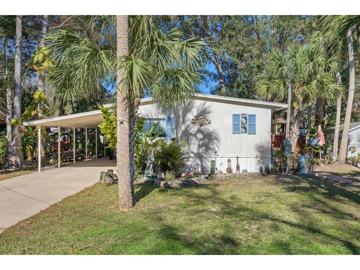 6421 Theresa Avenue Weeki Wachee FL 34607 - WEEKI WACHEE RIVER W7851752 image1
