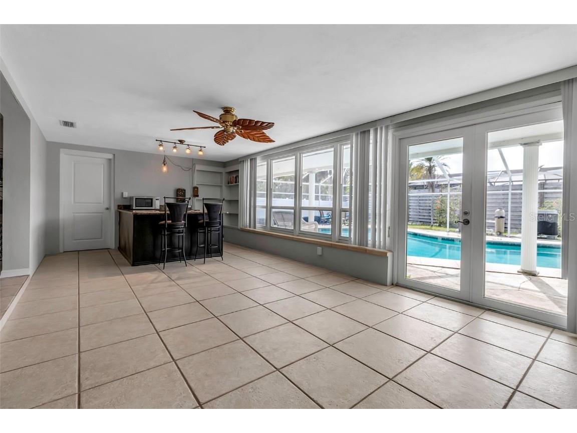 6422 Beechwood Avenue Sarasota FL 34231 A4649880 image14