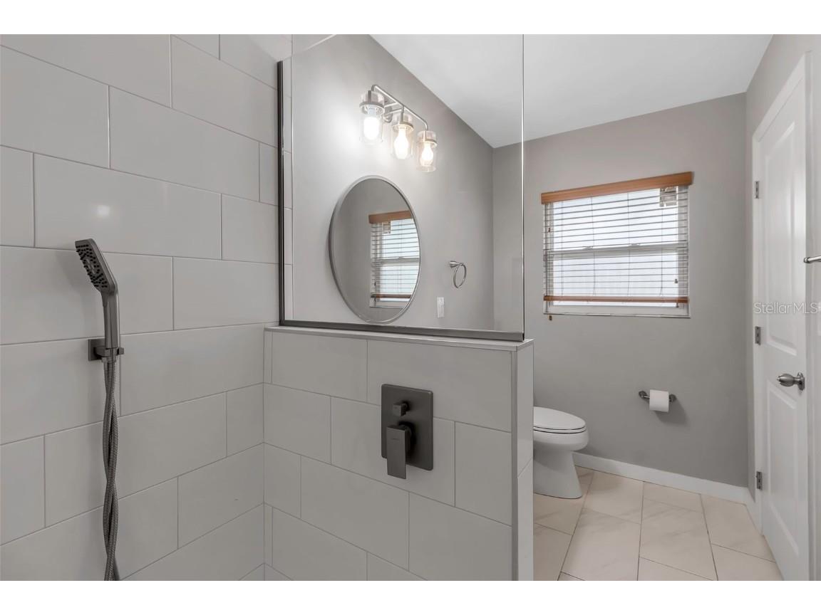 6422 Beechwood Avenue Sarasota FL 34231 A4649880 image21