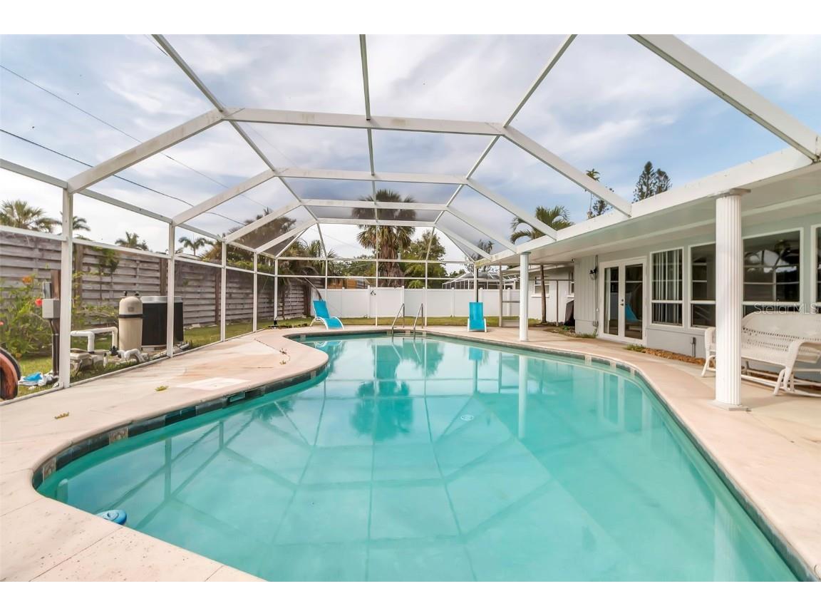 6422 Beechwood Avenue Sarasota FL 34231 A4649880 image25