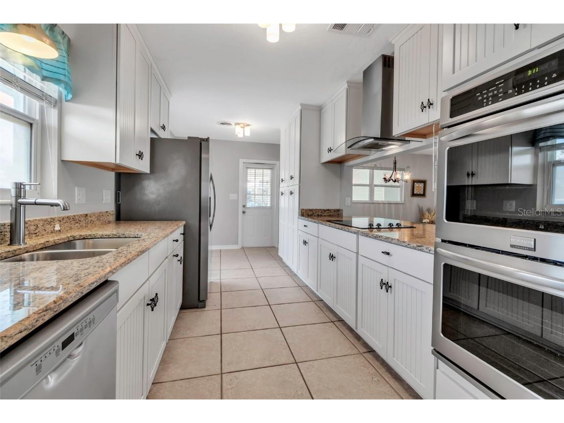 6422 Beechwood Avenue Sarasota FL 34231 A4649880 image5