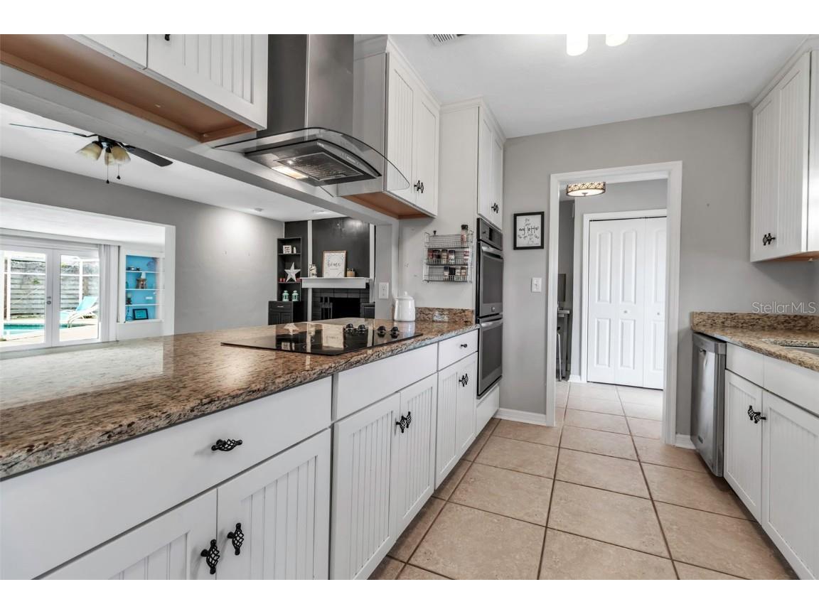 6422 Beechwood Avenue Sarasota FL 34231 A4649880 image7