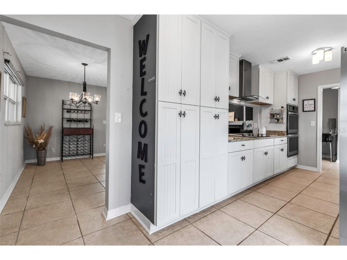 6422 Beechwood Avenue Sarasota FL 34231 A4649880 image8