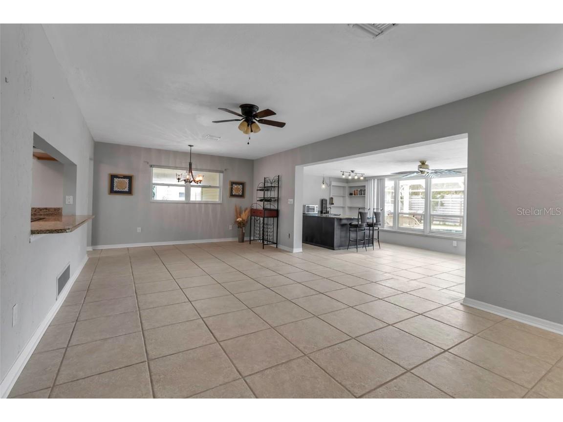 6422 Beechwood Avenue Sarasota FL 34231 A4649880 image9