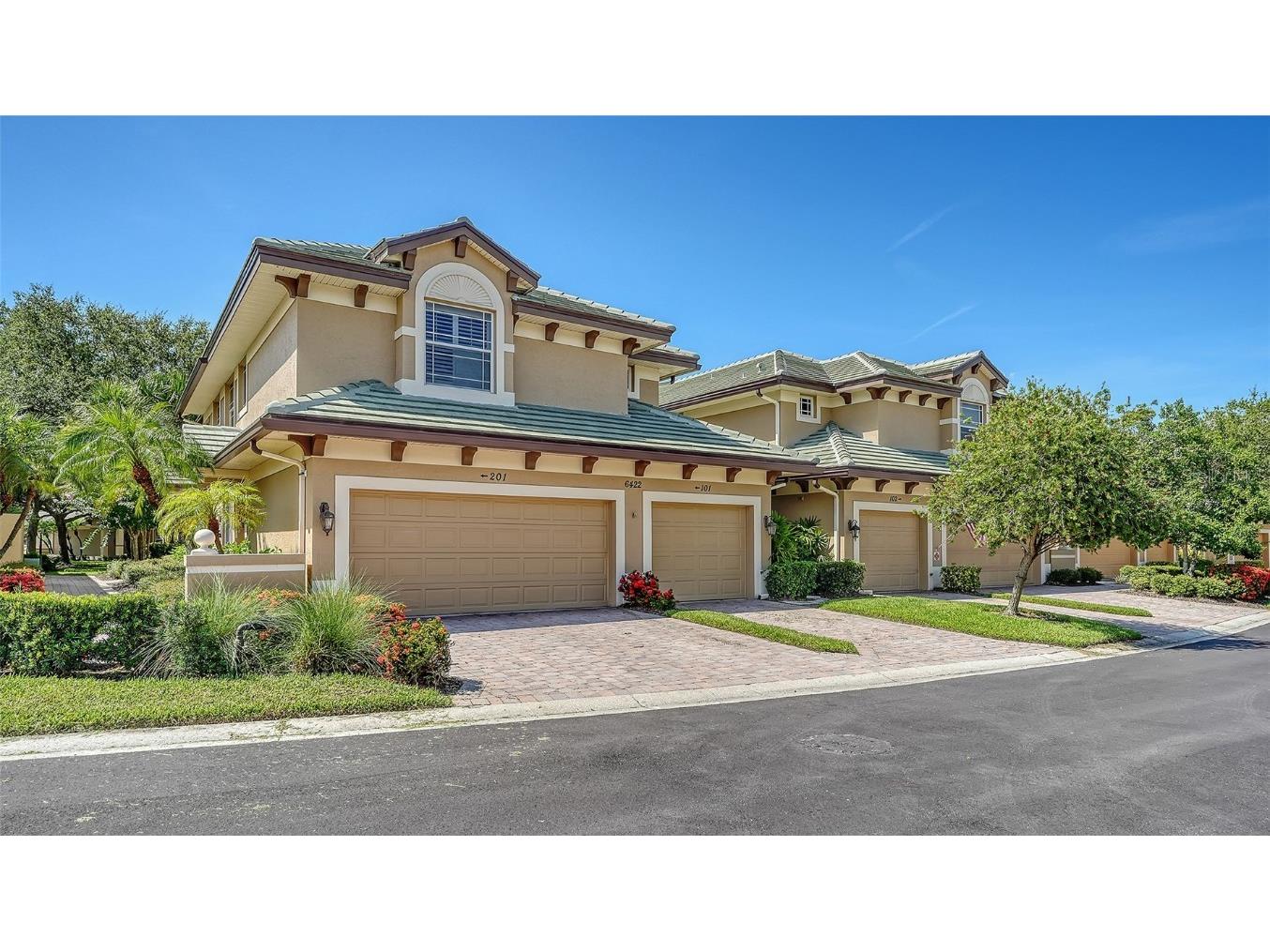 6422 Moorings Point Circle #101 Lakewood Ranch FL 34202 - LAKE UIHLEIN A4657638 image1
