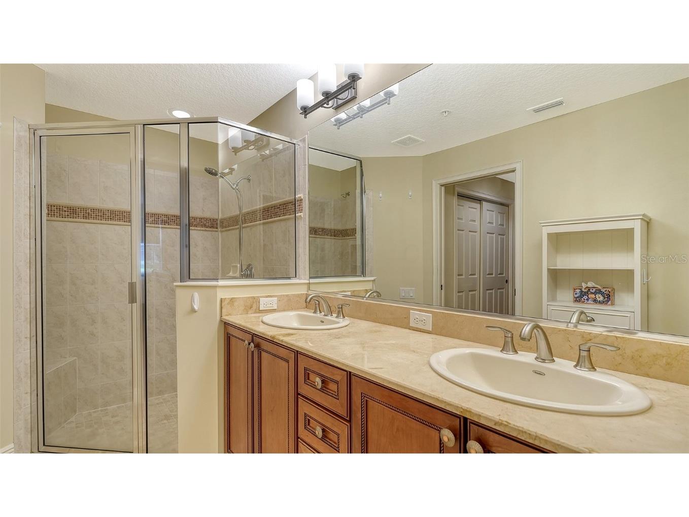 6422 Moorings Point Circle #101 Lakewood Ranch FL 34202 - LAKE UIHLEIN A4657638 image24