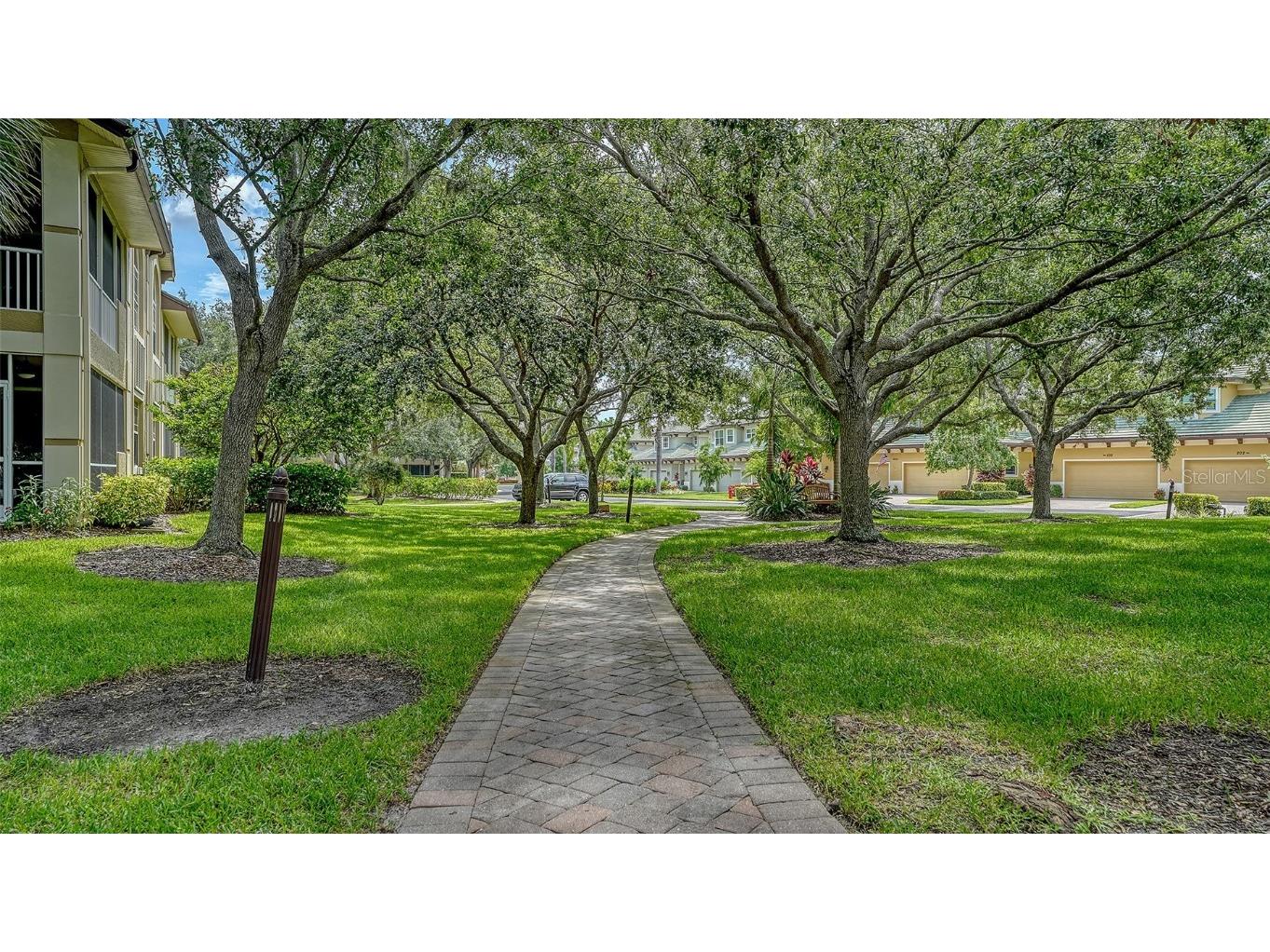 6422 Moorings Point Circle #101 Lakewood Ranch FL 34202 - LAKE UIHLEIN A4657638 image37