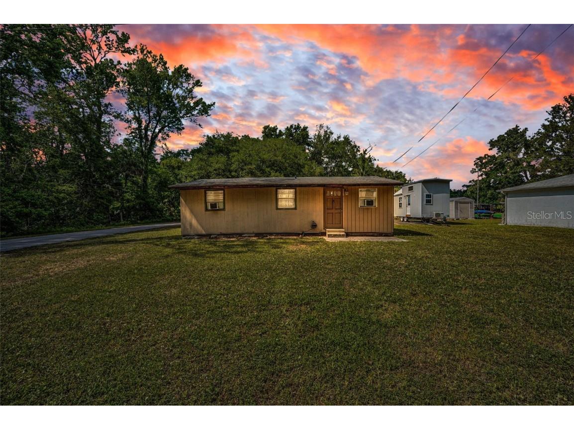 6423 Bass Road Weeki Wachee FL 34607 TB8379385 image1