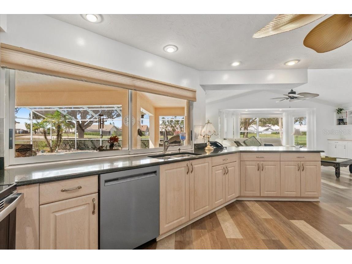 6423 Drewrys Bluff Bradenton FL 34203 A4669645 image25