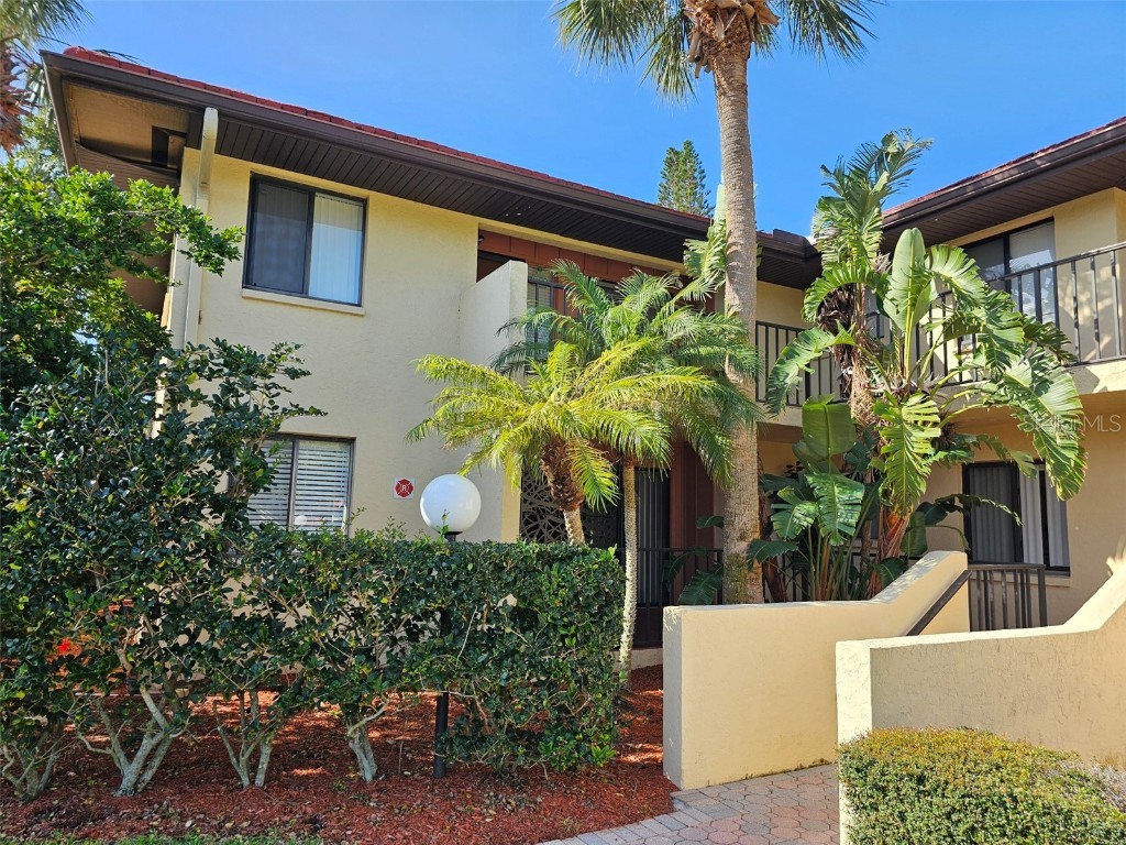 6423 Egret Lane #406 Bradenton FL 34210 A4650019 image1