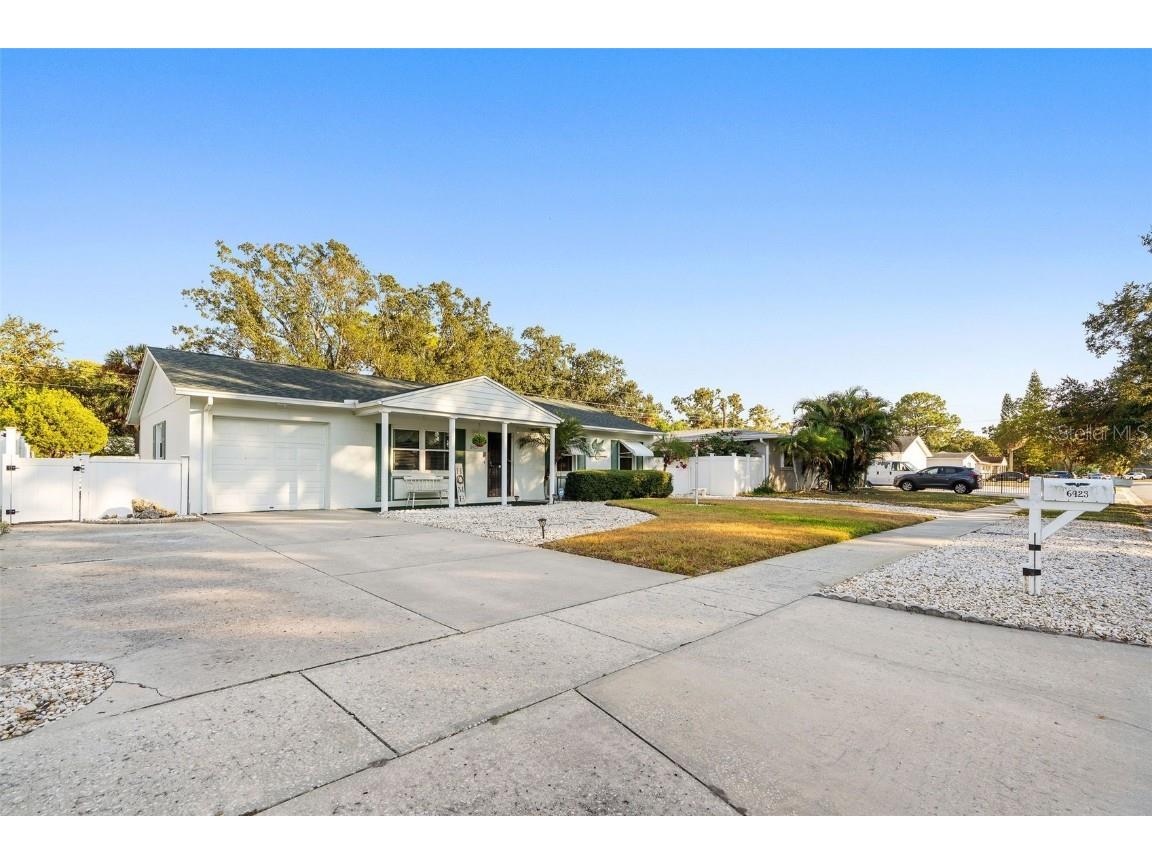 6423 Murray Hill Drive Tampa FL 33615 TB8450880 image4