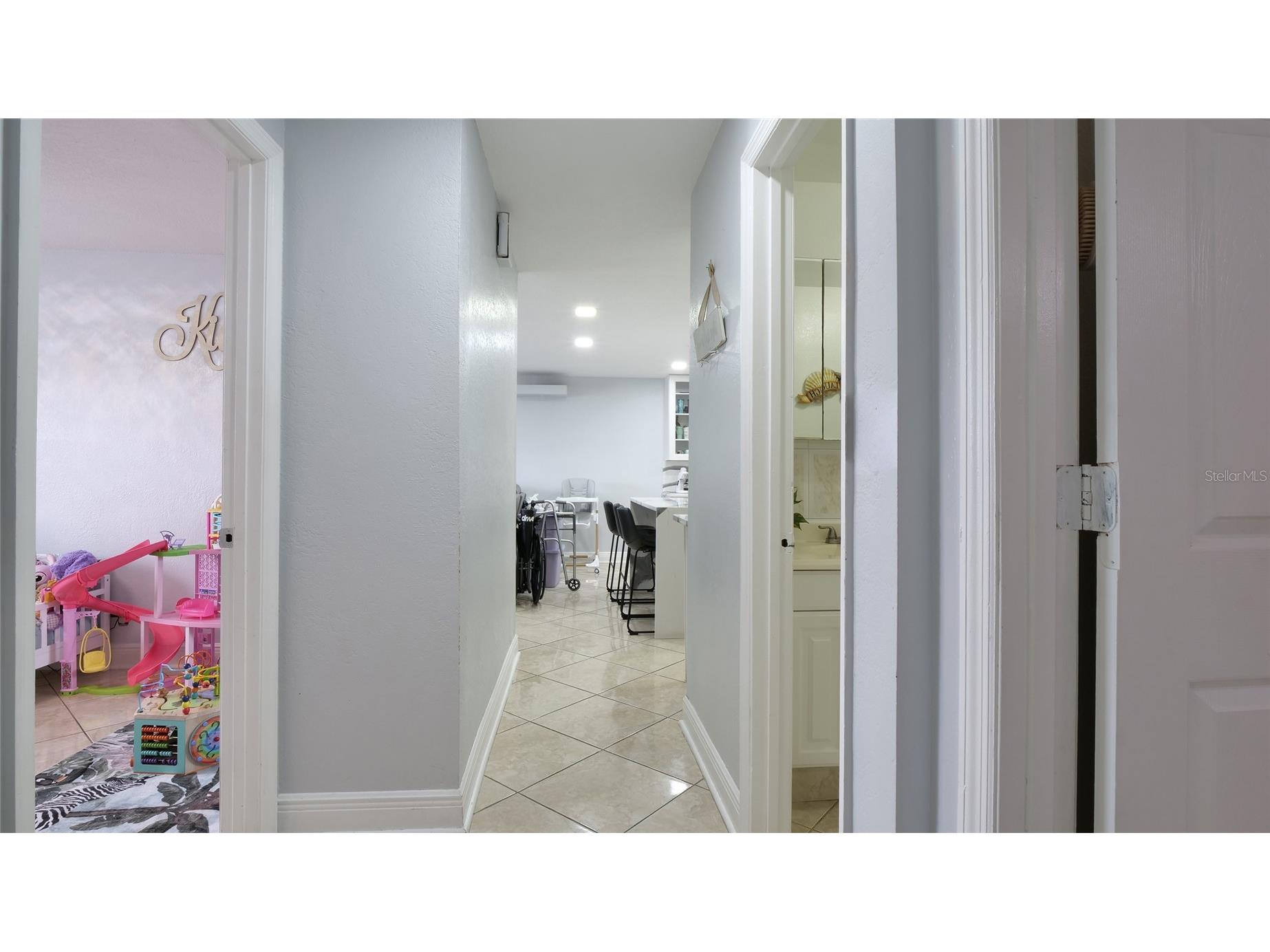 6424 Yorkshire Rd Tampa FL 33634 TB8516200 image34