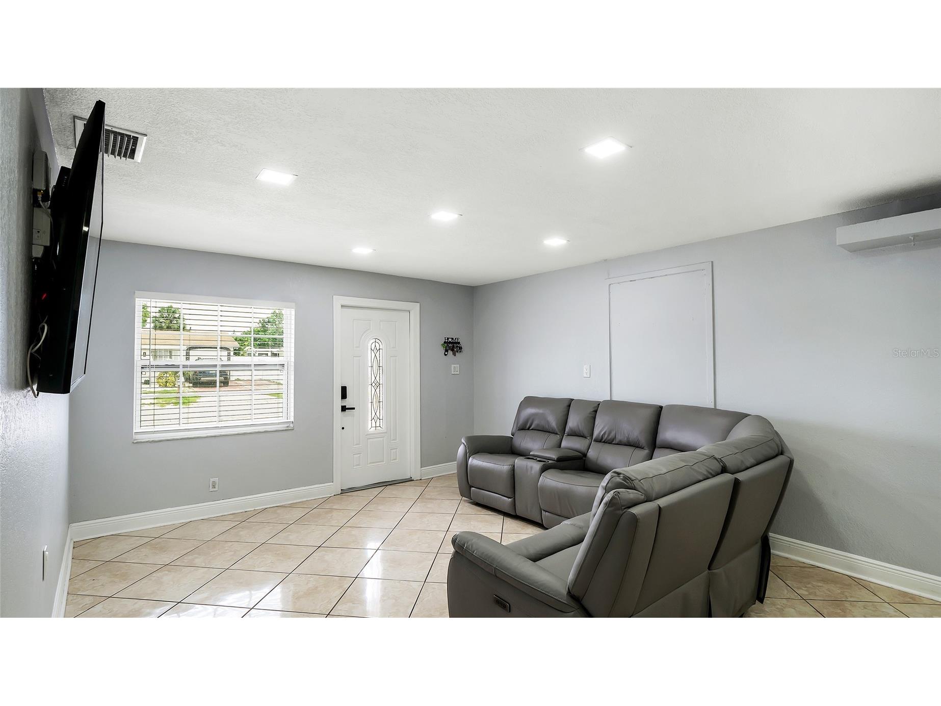 6424 Yorkshire Rd Tampa FL 33634 TB8516200 image5