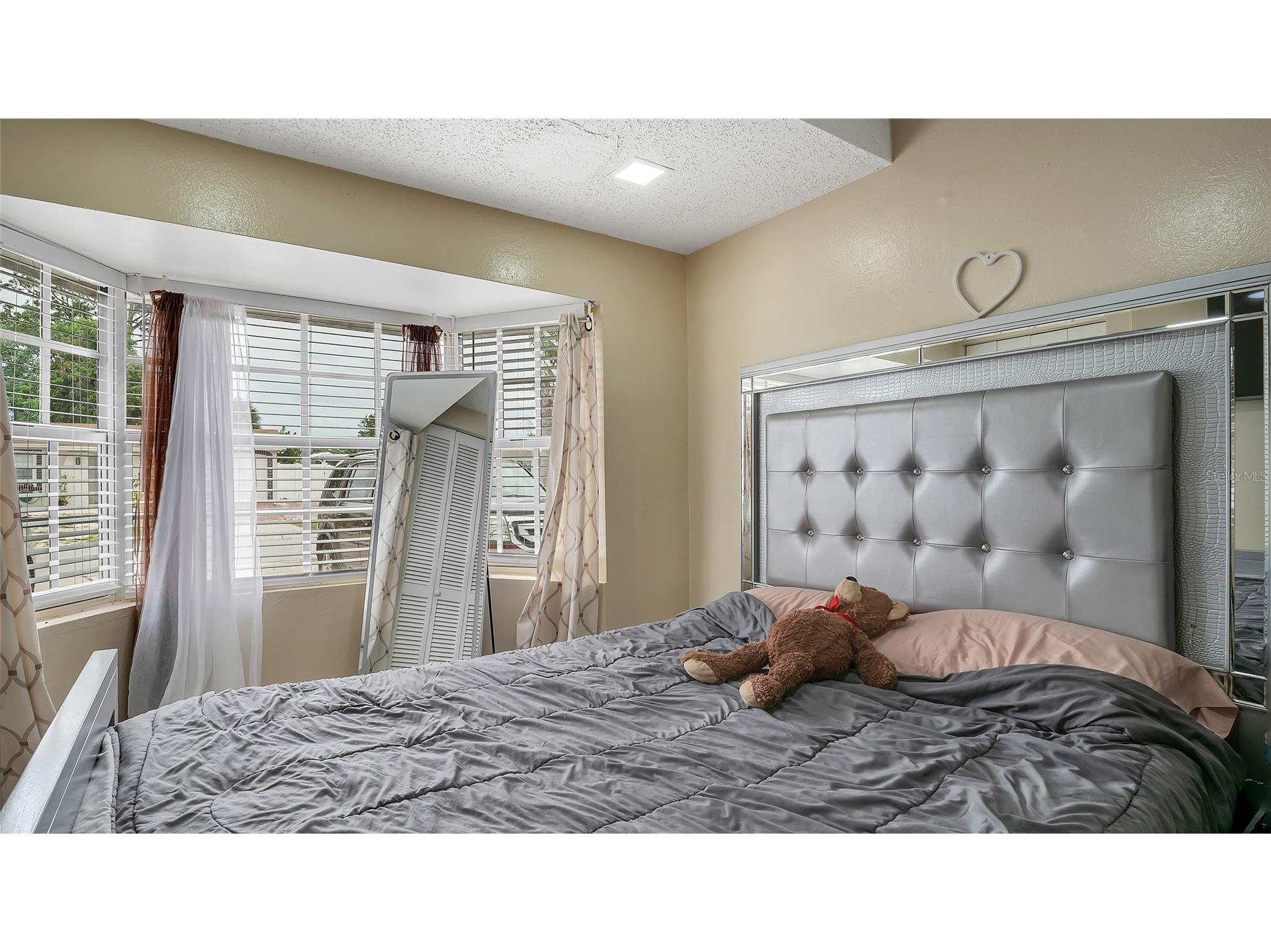 6424 Yorkshire Rd Tampa FL 33634 TB8516200 image55