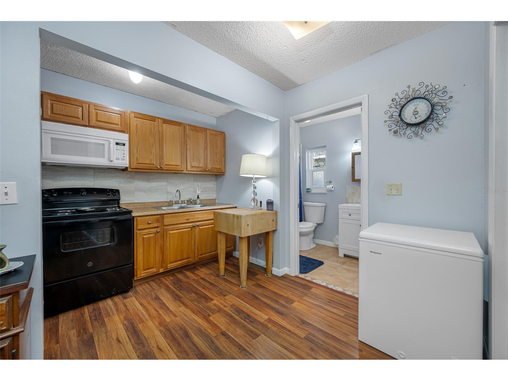 6425 S Adelia Avenue Tampa FL 33616 TB8472656 image24