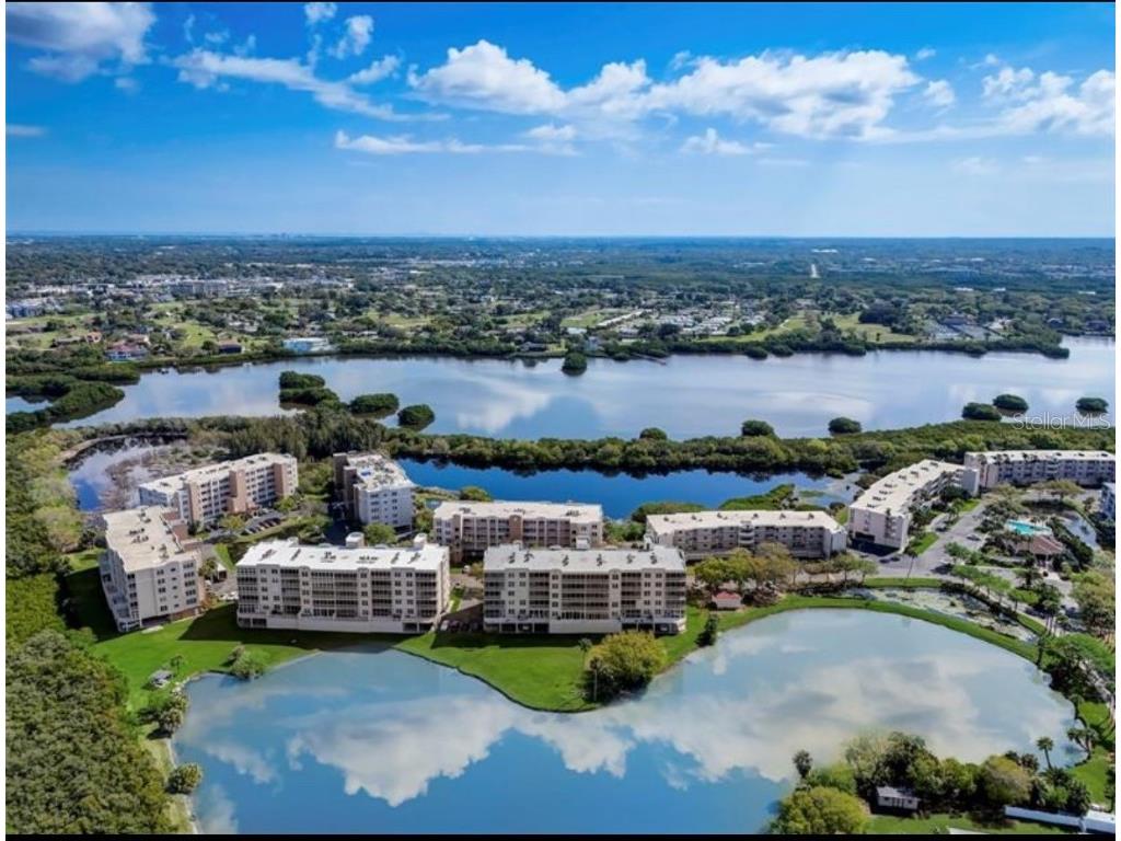 6425 Shoreline Drive #10105 Saint Petersburg FL 33708 TB8446136 image1