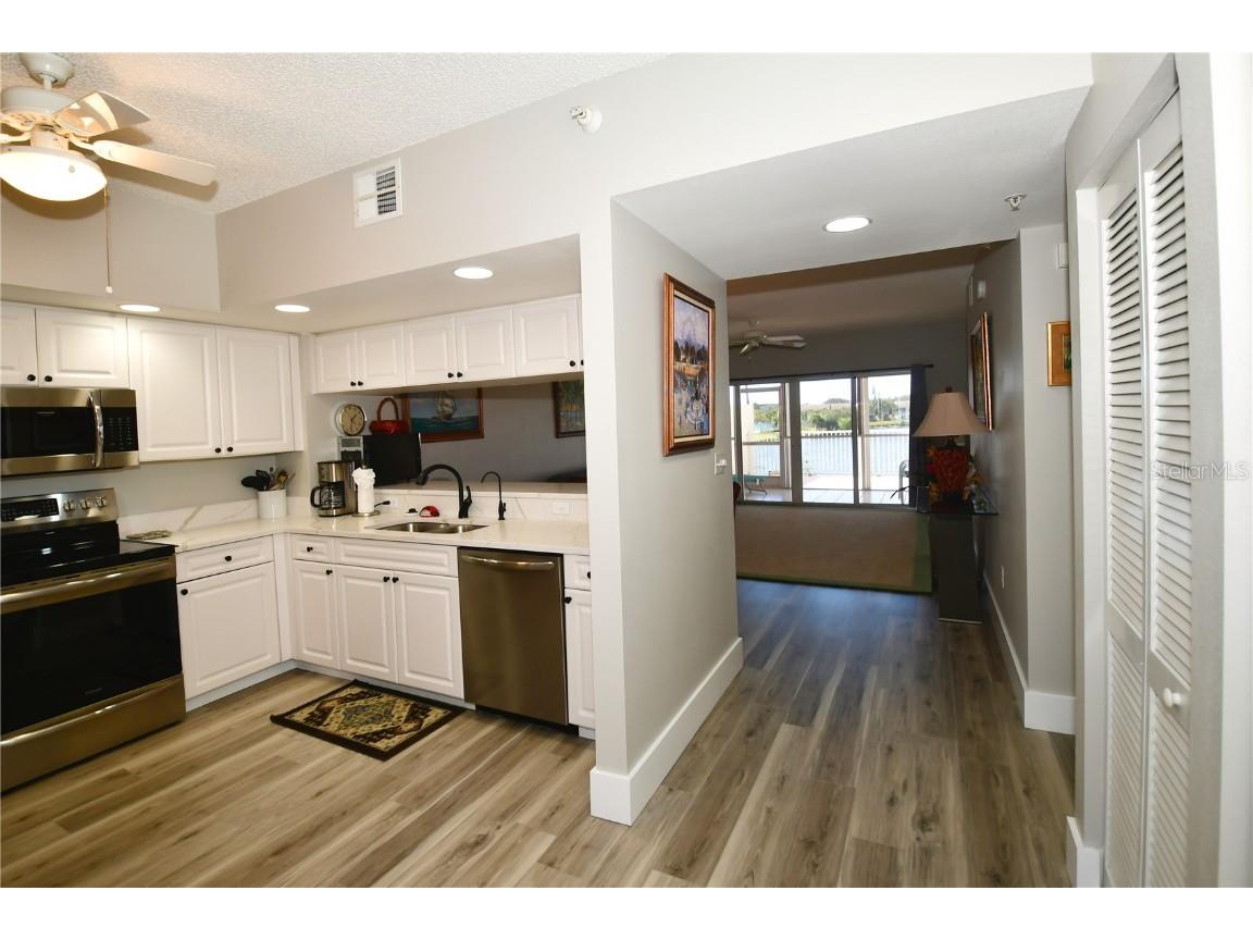 6425 Shoreline Drive #10105 Saint Petersburg FL 33708 TB8446136 image25