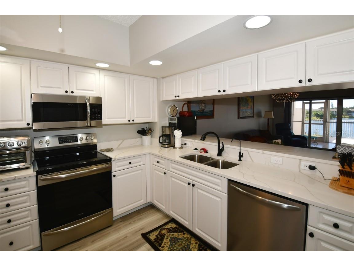 6425 Shoreline Drive #10105 Saint Petersburg FL 33708 TB8446136 image27