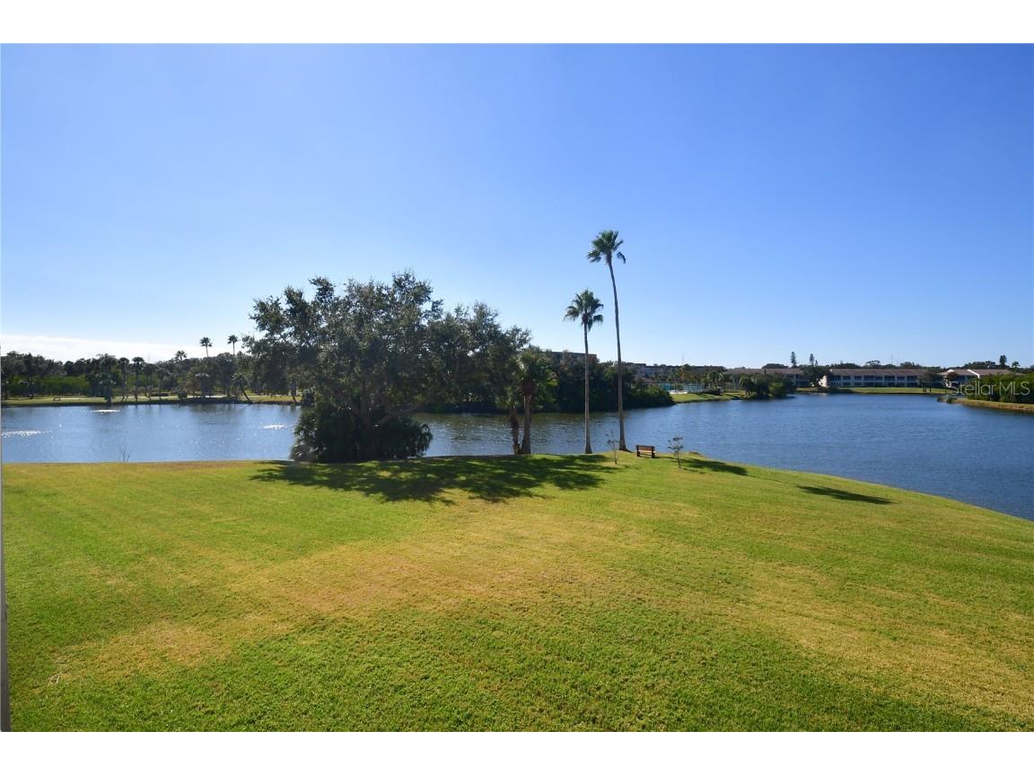 6425 Shoreline Drive #10105 Saint Petersburg FL 33708 TB8446136 image57