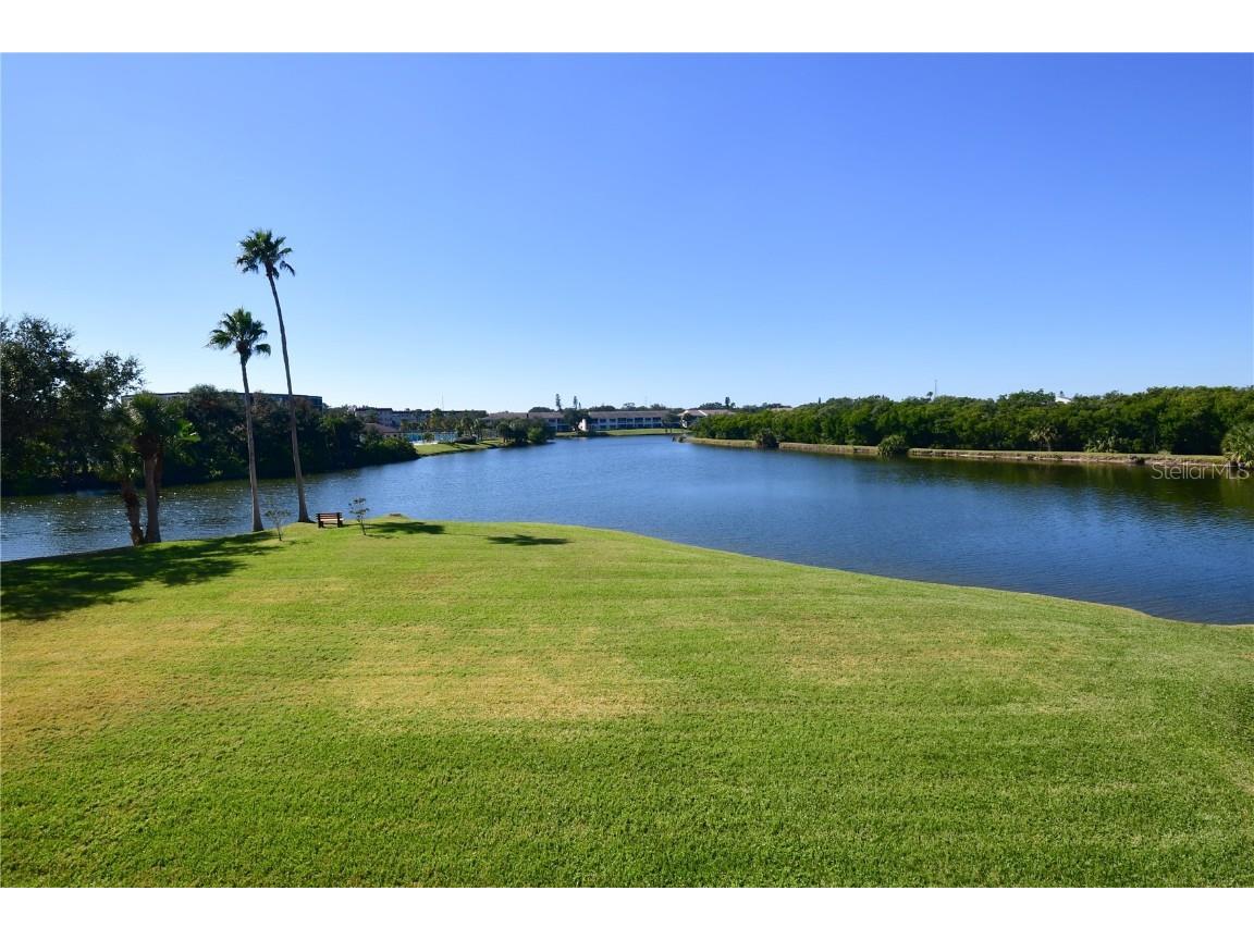 6425 Shoreline Drive #10105 Saint Petersburg FL 33708 TB8446136 image62