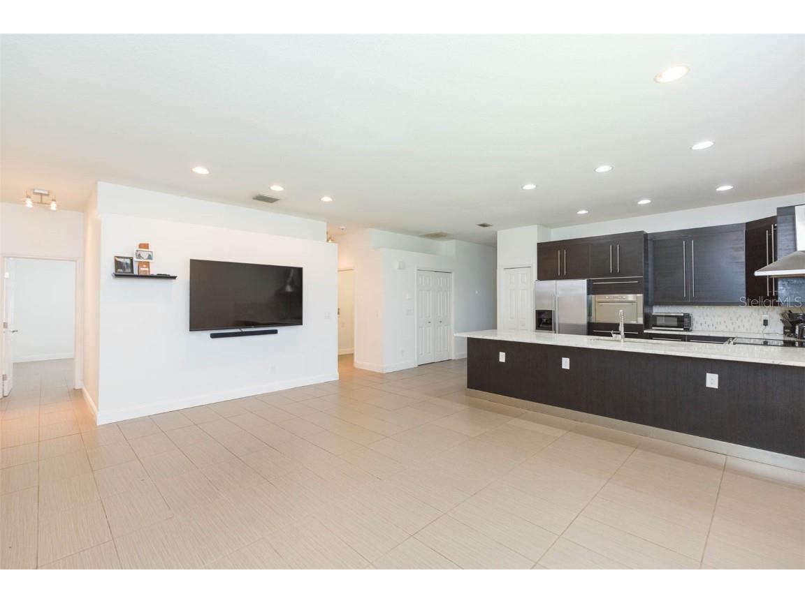 6426 31st Street S Saint Petersburg FL 33712 TB8366048 image10