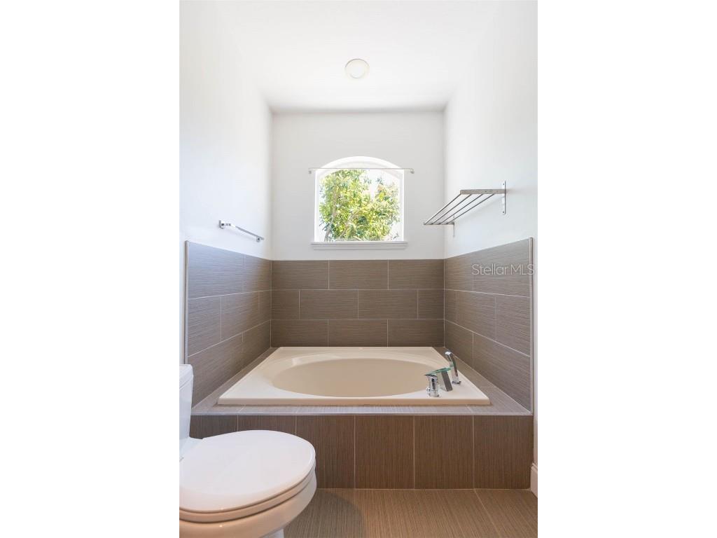 6426 31st Street S Saint Petersburg FL 33712 TB8366048 image31