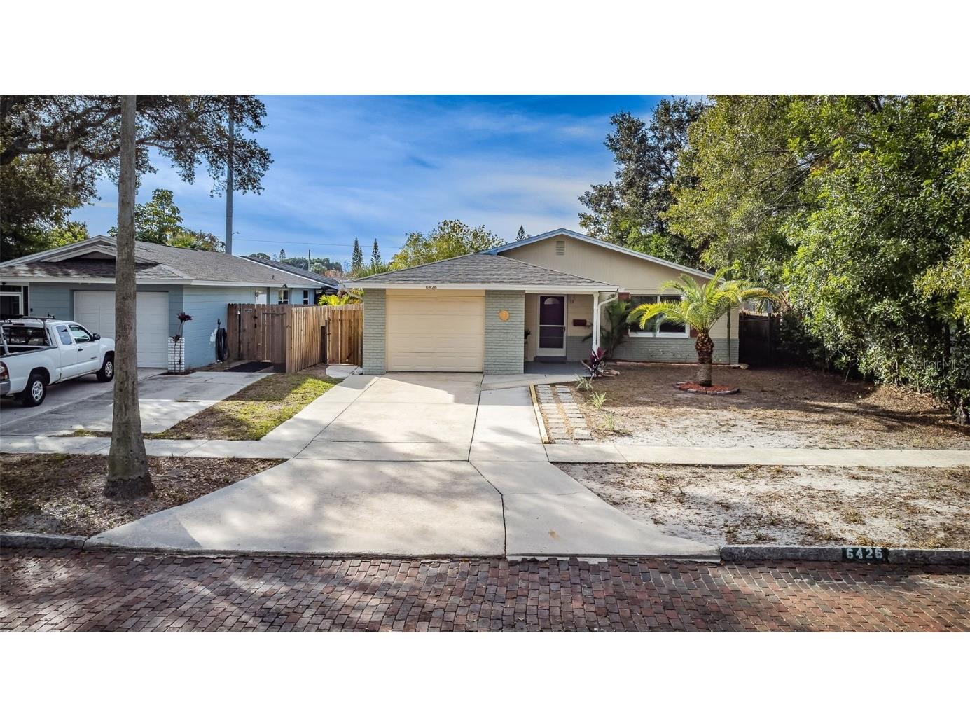 6426 4th Avenue S Saint Petersburg FL 33707 U8225675 image1