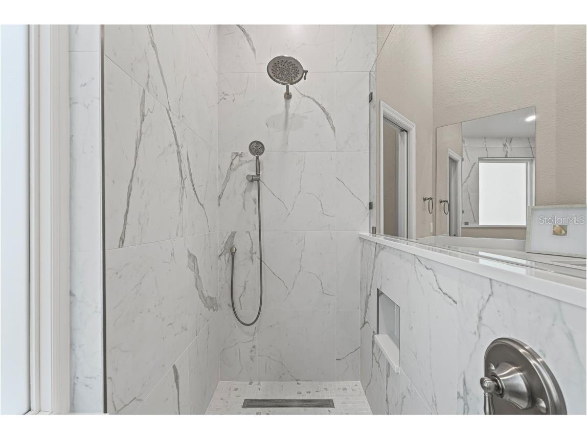 6426 Addington Place University Park FL 34201 A4659323 image28