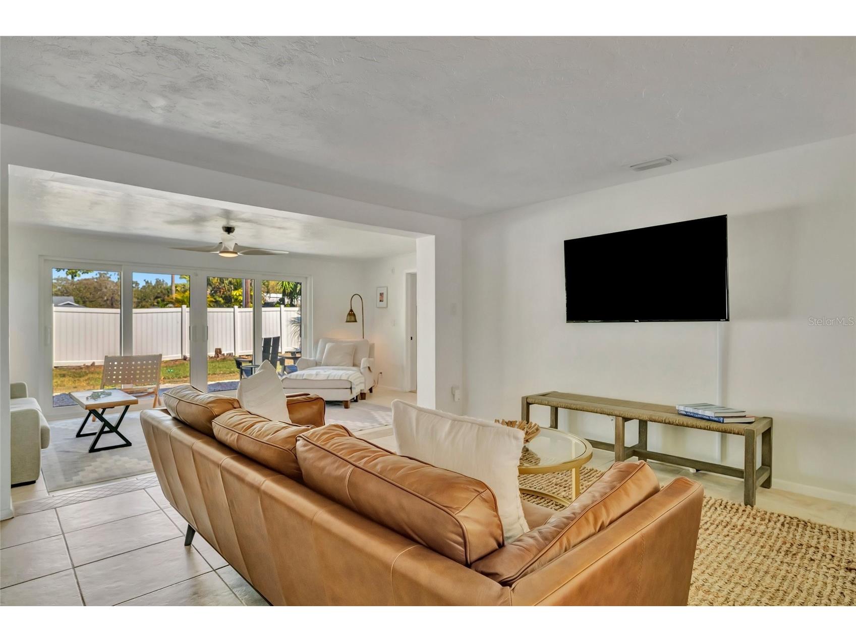 6426 Colonial Drive Sarasota FL 34231 A4681958 image10