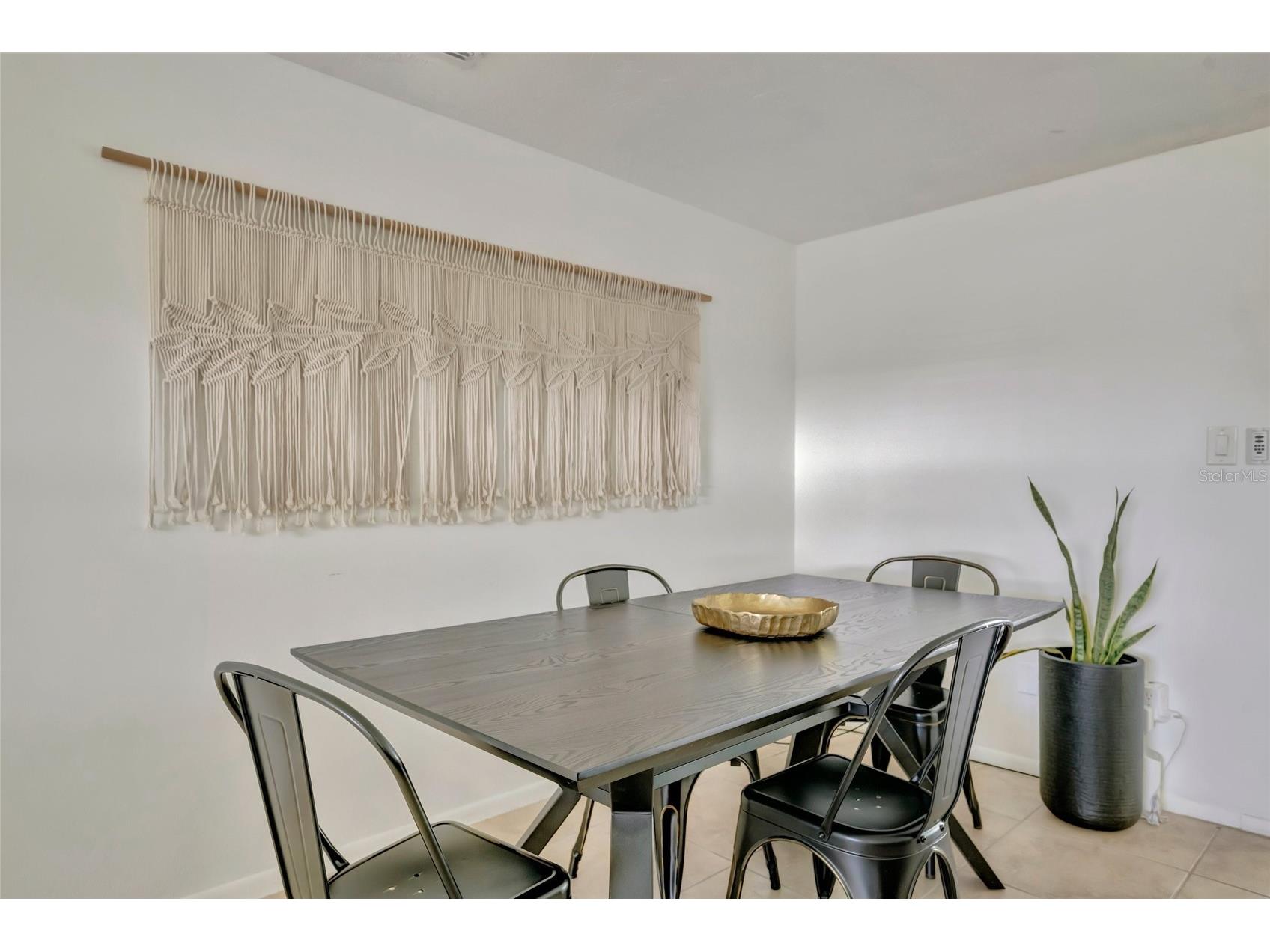 6426 Colonial Drive Sarasota FL 34231 A4681958 image12