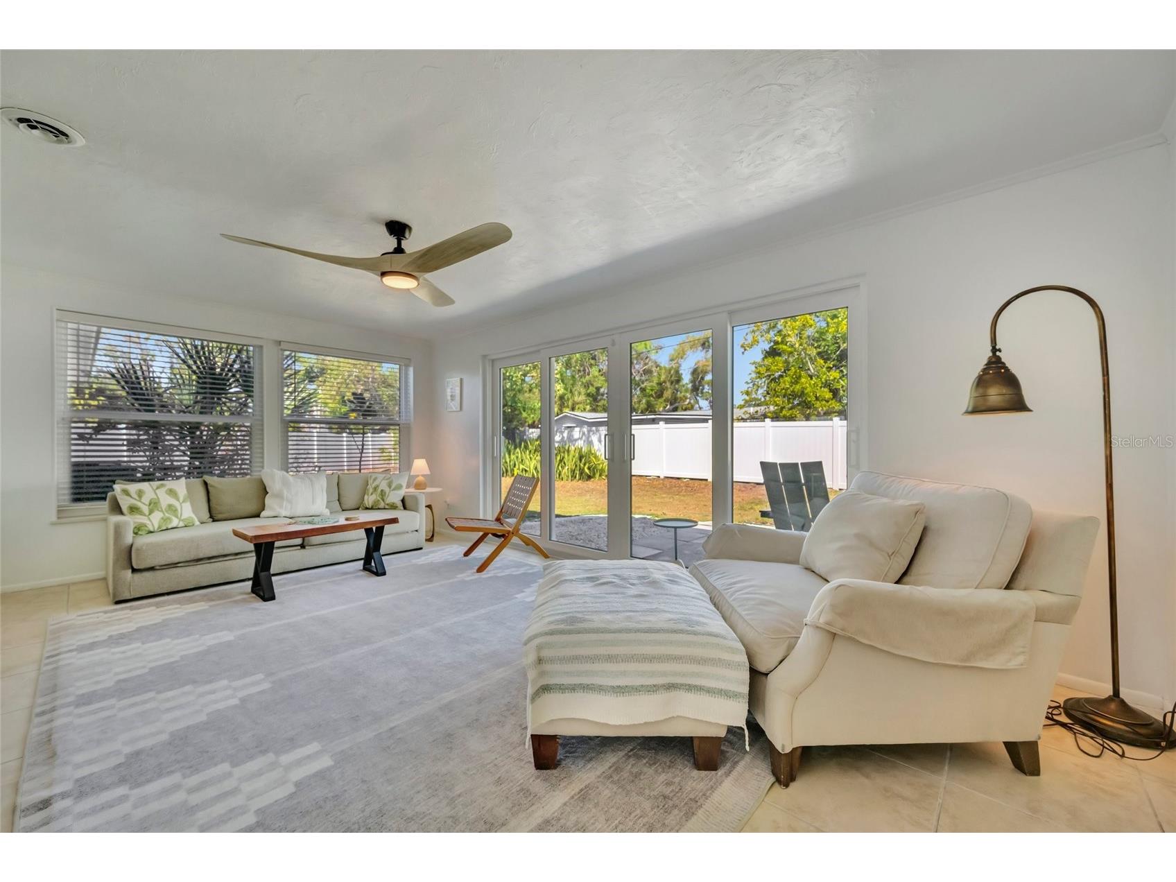 6426 Colonial Drive Sarasota FL 34231 A4681958 image16