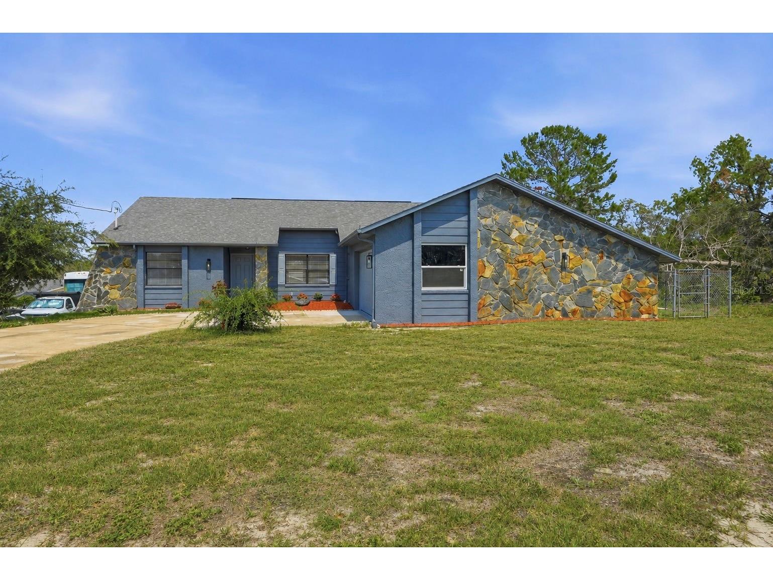6426 July Avenue Spring Hill FL 34608 W7886471 image1