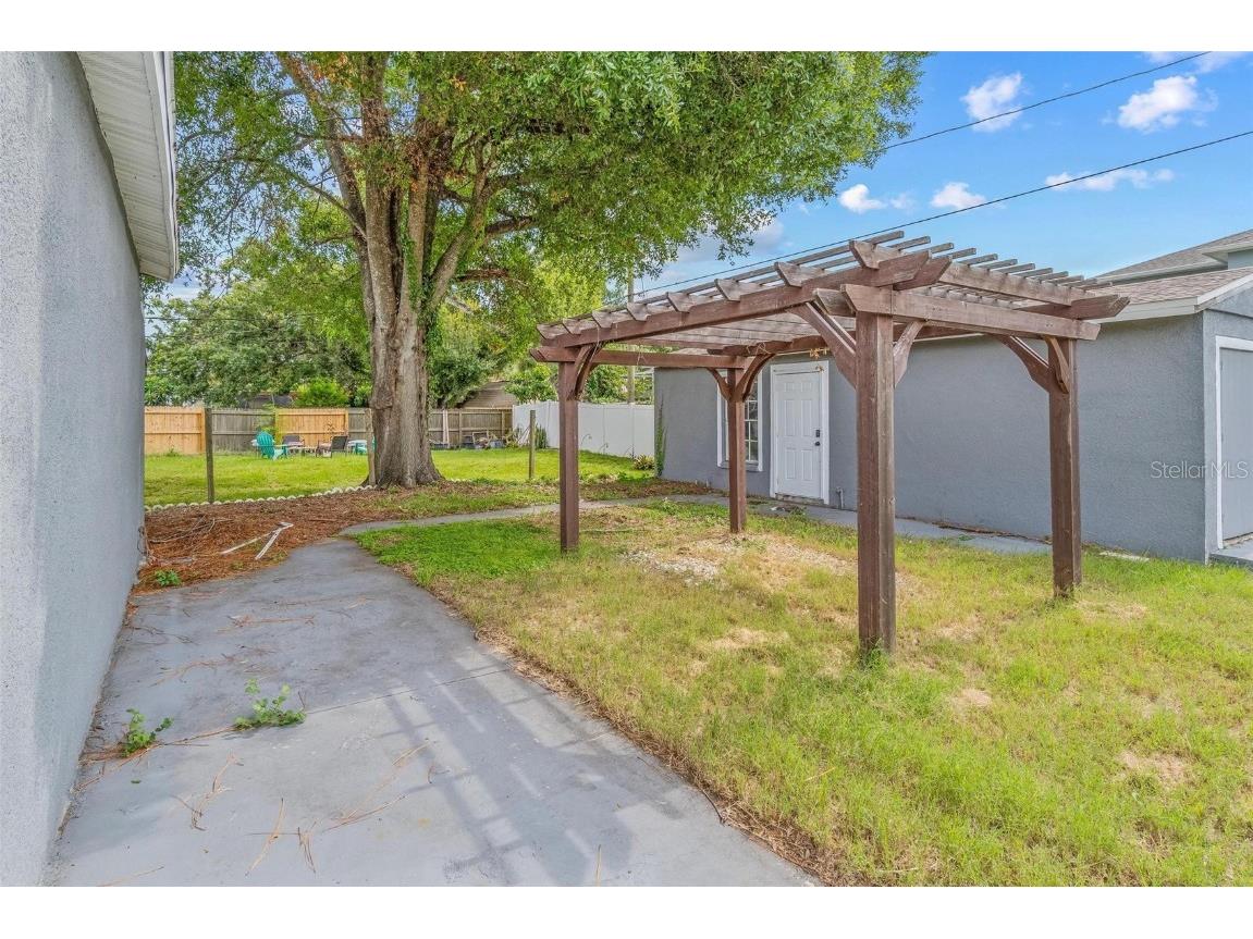 6426 S Himes Avenue Tampa FL 33611 TB8394670 image18