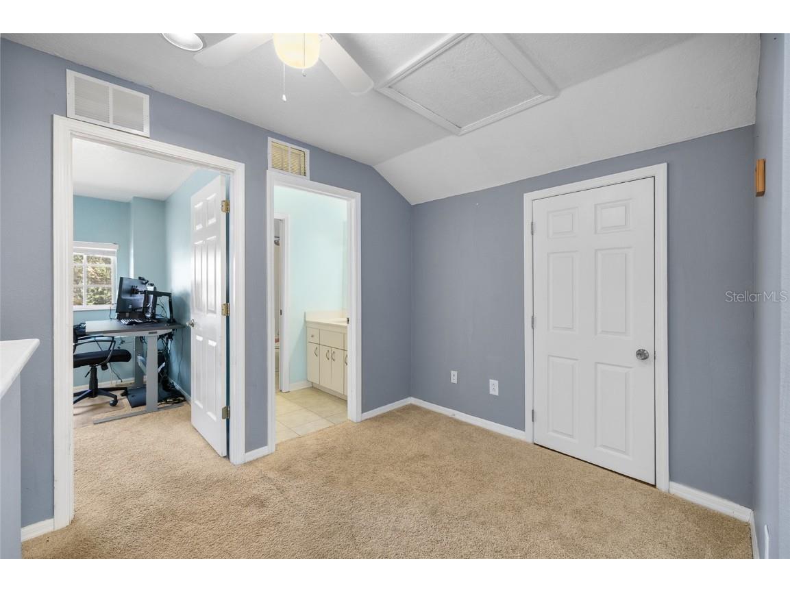 6427 Bridgecrest Drive Lithia FL 33547 TB8454386 image32