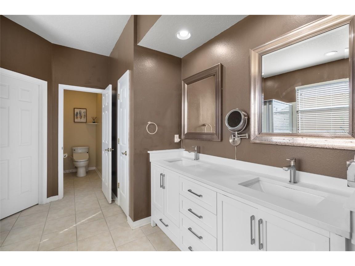 6427 Bridgecrest Drive Lithia FL 33547 TB8454386 image9